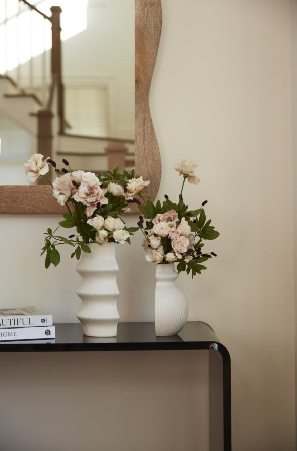 Claude Vase Bookend