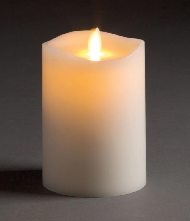 Moving Wick Candle 3"x4.5"