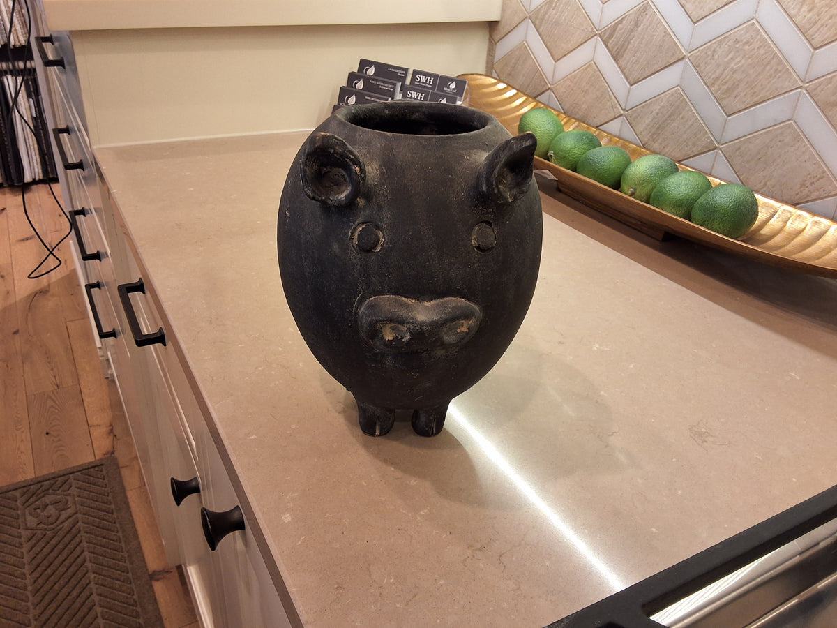 Little pig planter